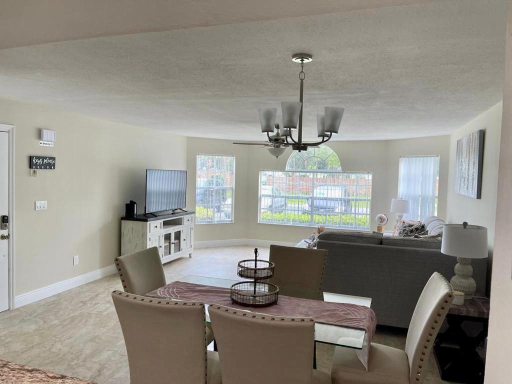 Grand Deluxe 3Br Condo Apartment Near Disney Parks キシミー エクステリア 写真